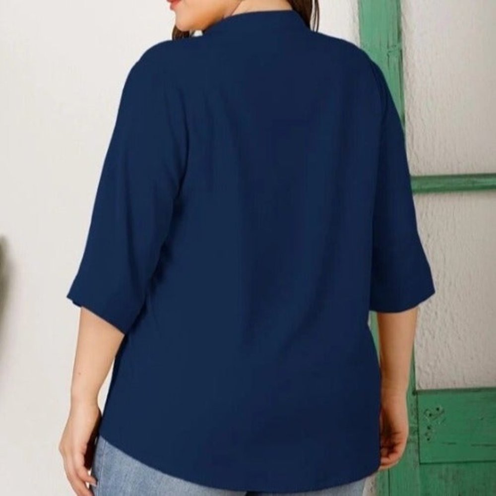 XL NEW Plus Graphic Print Button Blouse - Picture 3 of 5